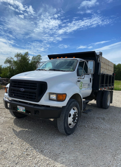 Yellow boom truck